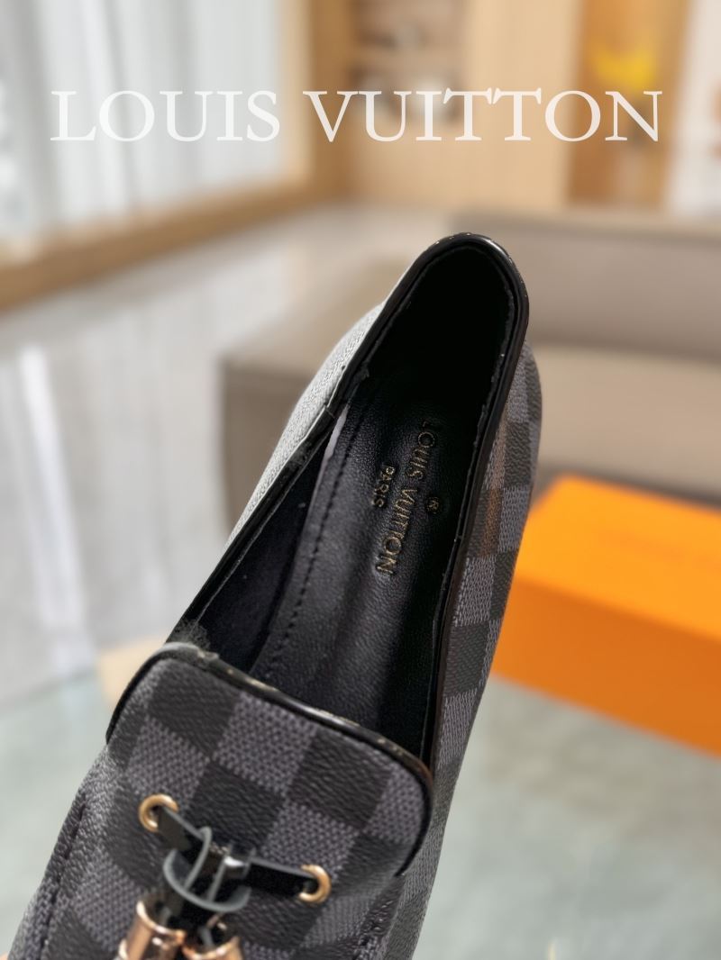 Louis Vuitton Low Shoes